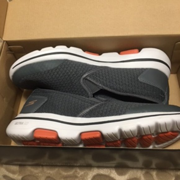 Skechers Men's GO WALK 5 Slip-On Shoes  Size 8.5  NEW IN BOX - Picture 5 of 15